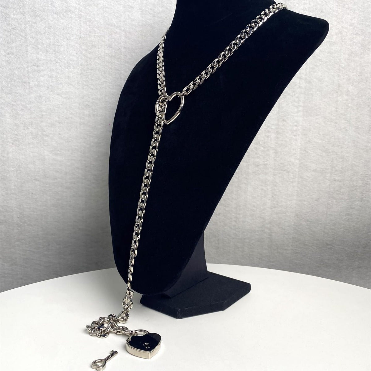 Fashion Jewelry New Slip Chain Necklace Heart O-Ring Rock Cuban Long Necklace Adjustable Heart Shaped Lock Core with Key